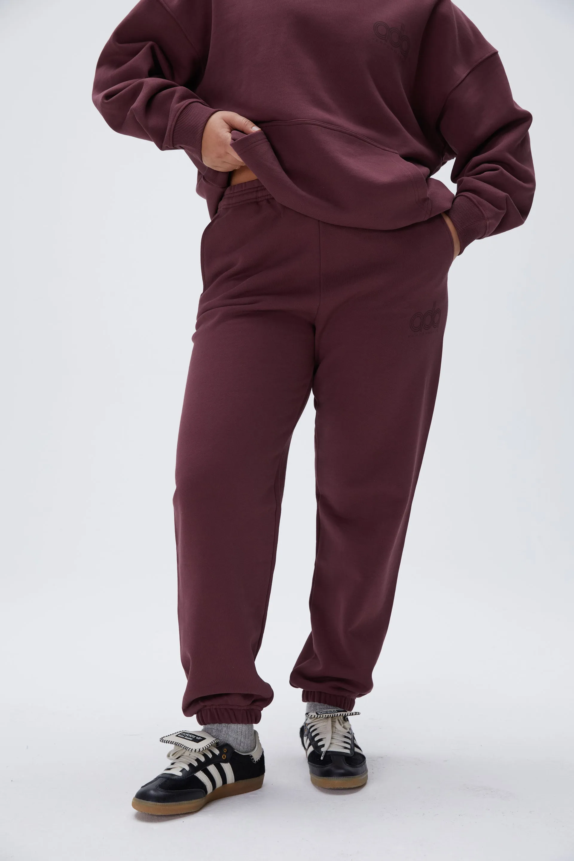 Performance Sweatpants - Burgundy